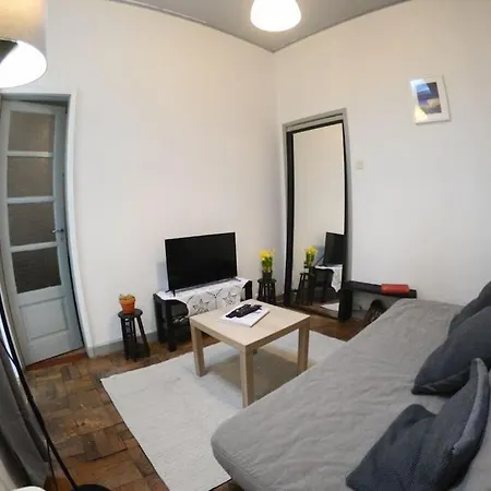 Agra Pet House Ii Holiday home *